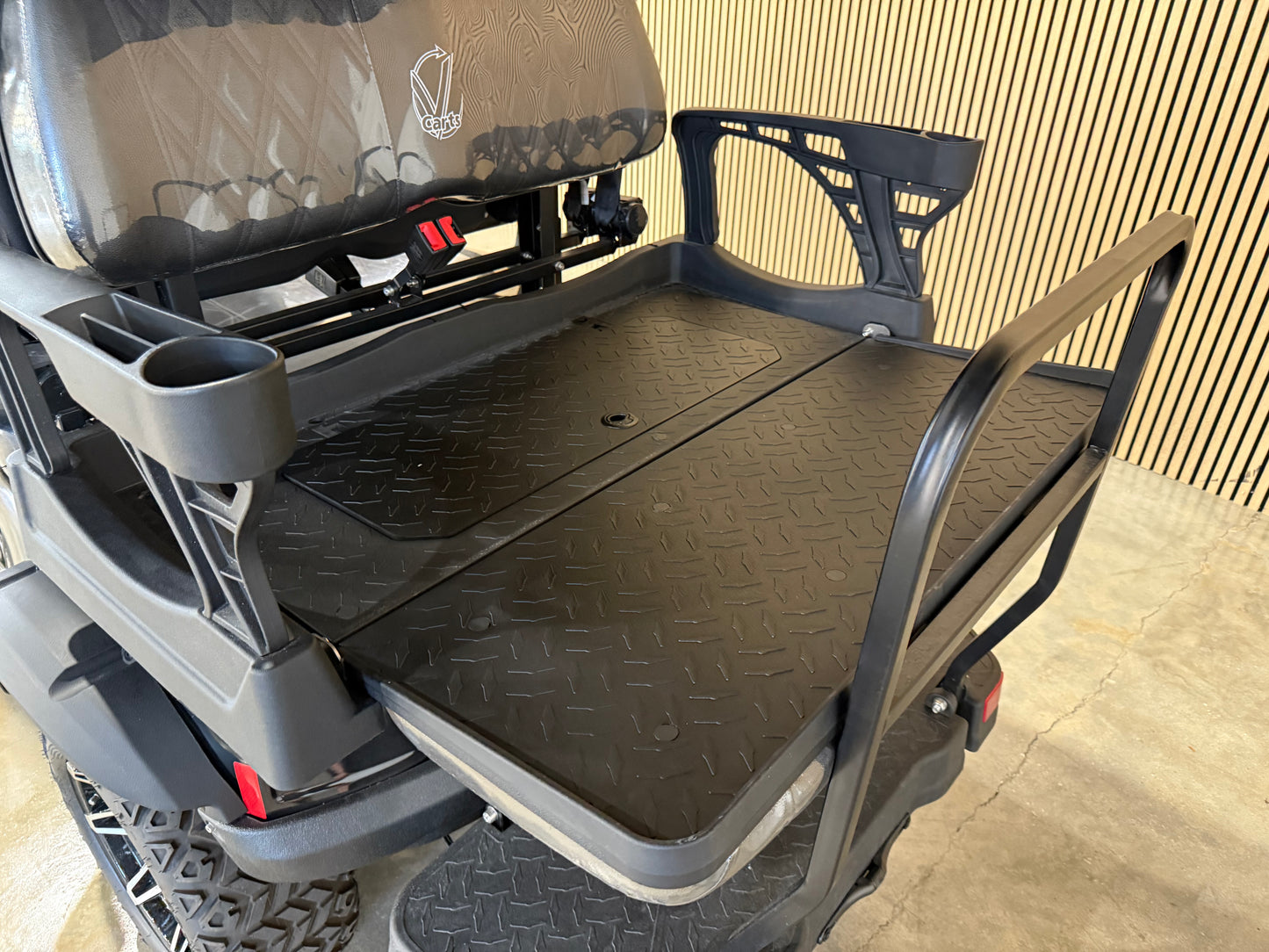 vCart 4 Seat Cruiser - Black Paint / Black Seats