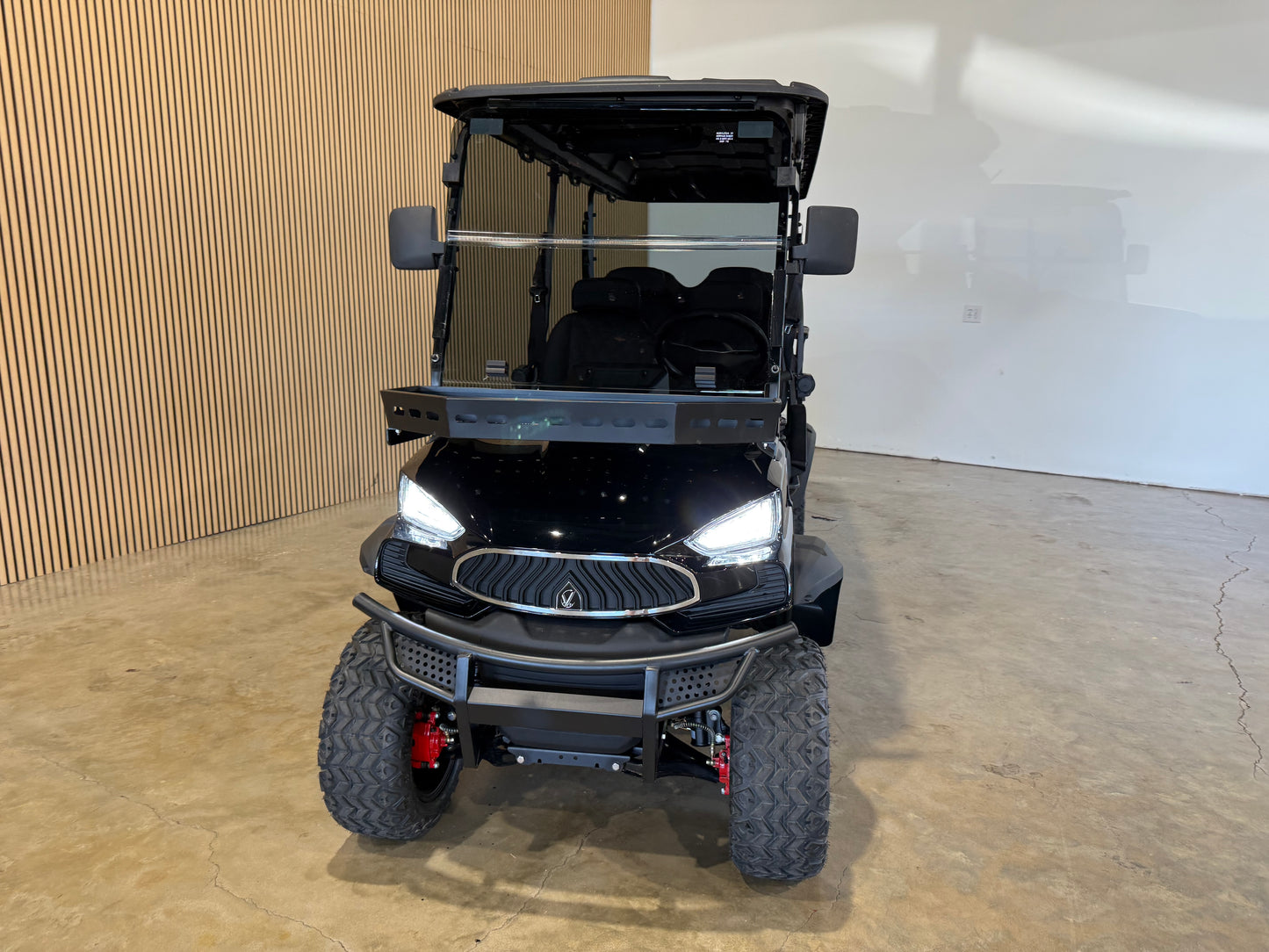 2025 vCart Limo 6 Seater Black Paint / Black Seats