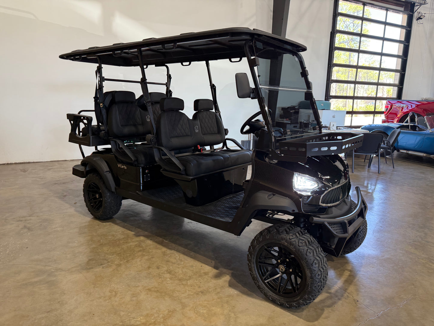2025 vCart Limo 6 Seater Black Paint / Black Seats