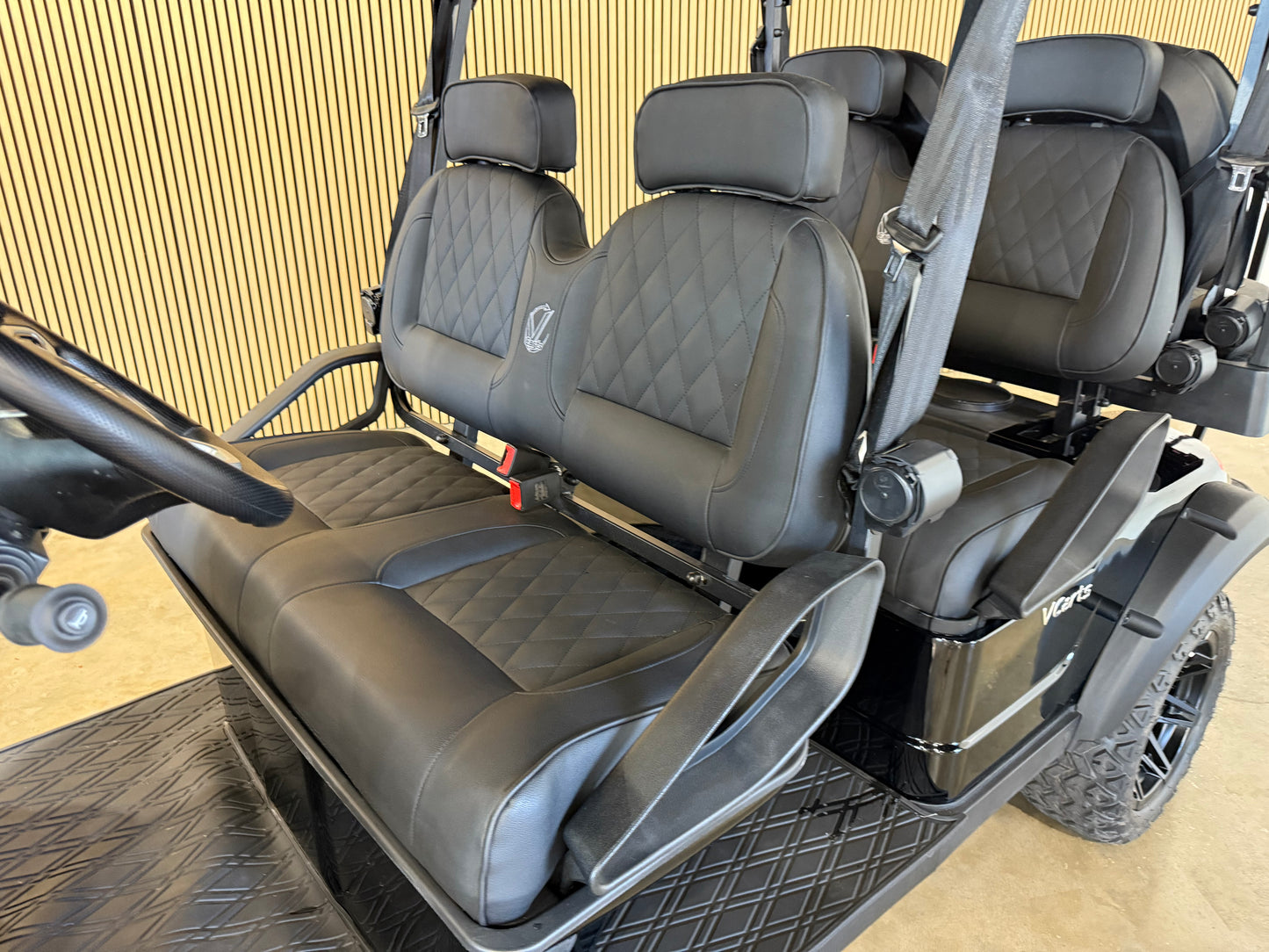 2025 vCart Limo 6 Seater Black Paint / Black Seats
